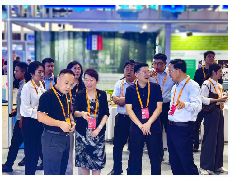 1758533218805019.png 97a890c9ec7dd5f07bc47464831e2b0c.png