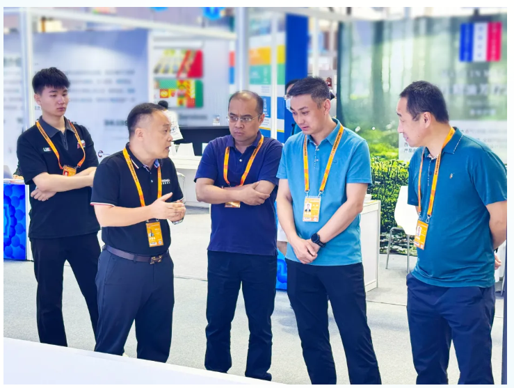 1758533219731055.png 1428f822b40f17f6a8439ddde0c28d15.png